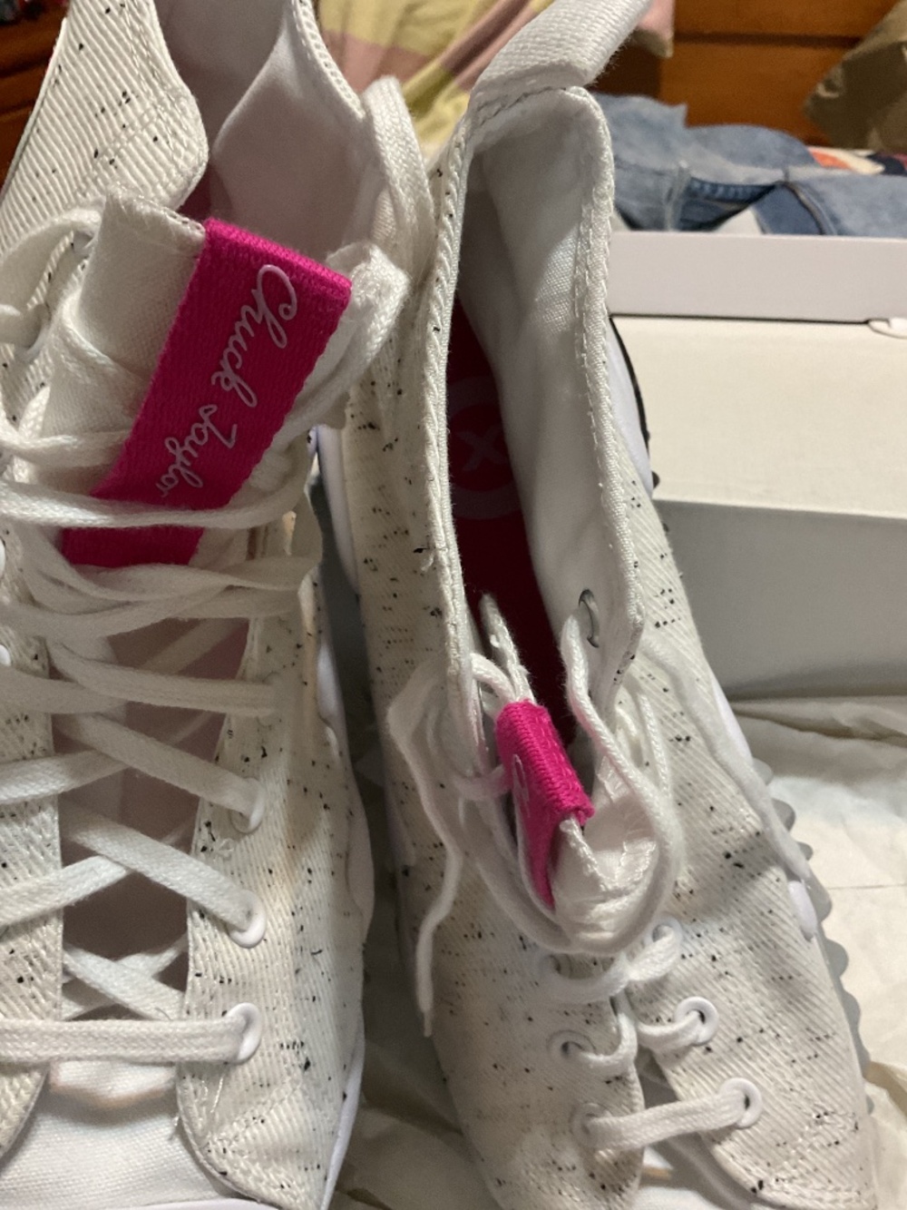 Converse - Picture 7 of 10